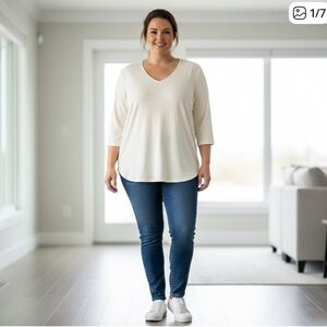 CUPIO  Cream V-Neck Women's Polished T XL